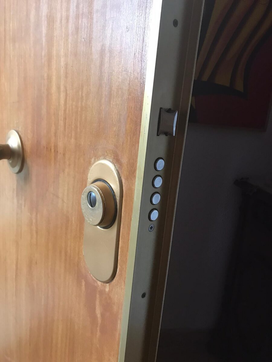 Apertura de puertas Cantallops