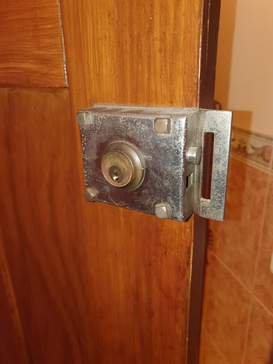 Apertura de puertas La Bordeta
