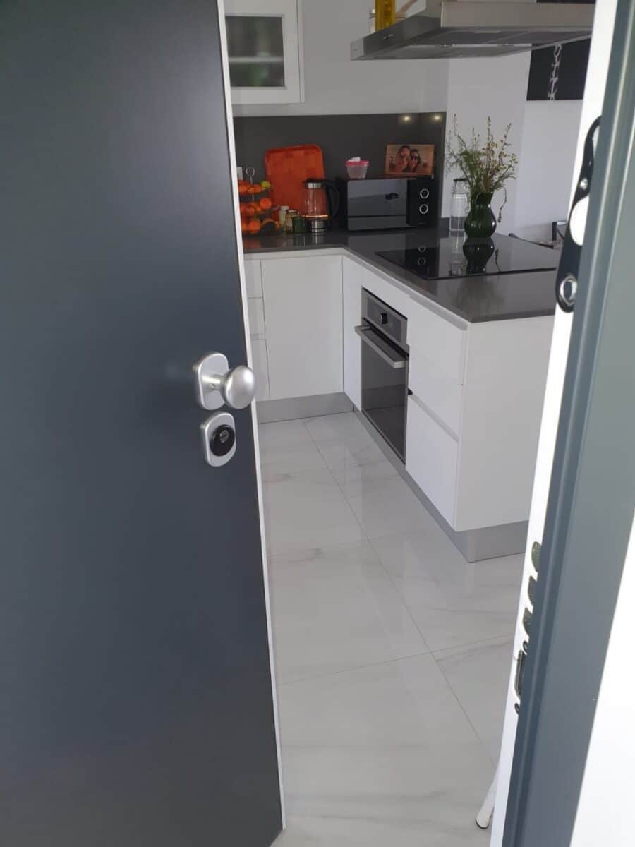 Apertura de puertas Moja