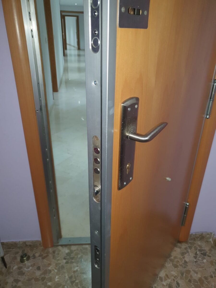 Apertura de puertas Montbau