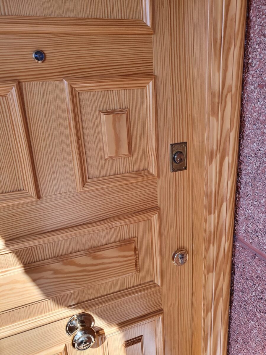 Apertura de puertas Vilanova de la Roca