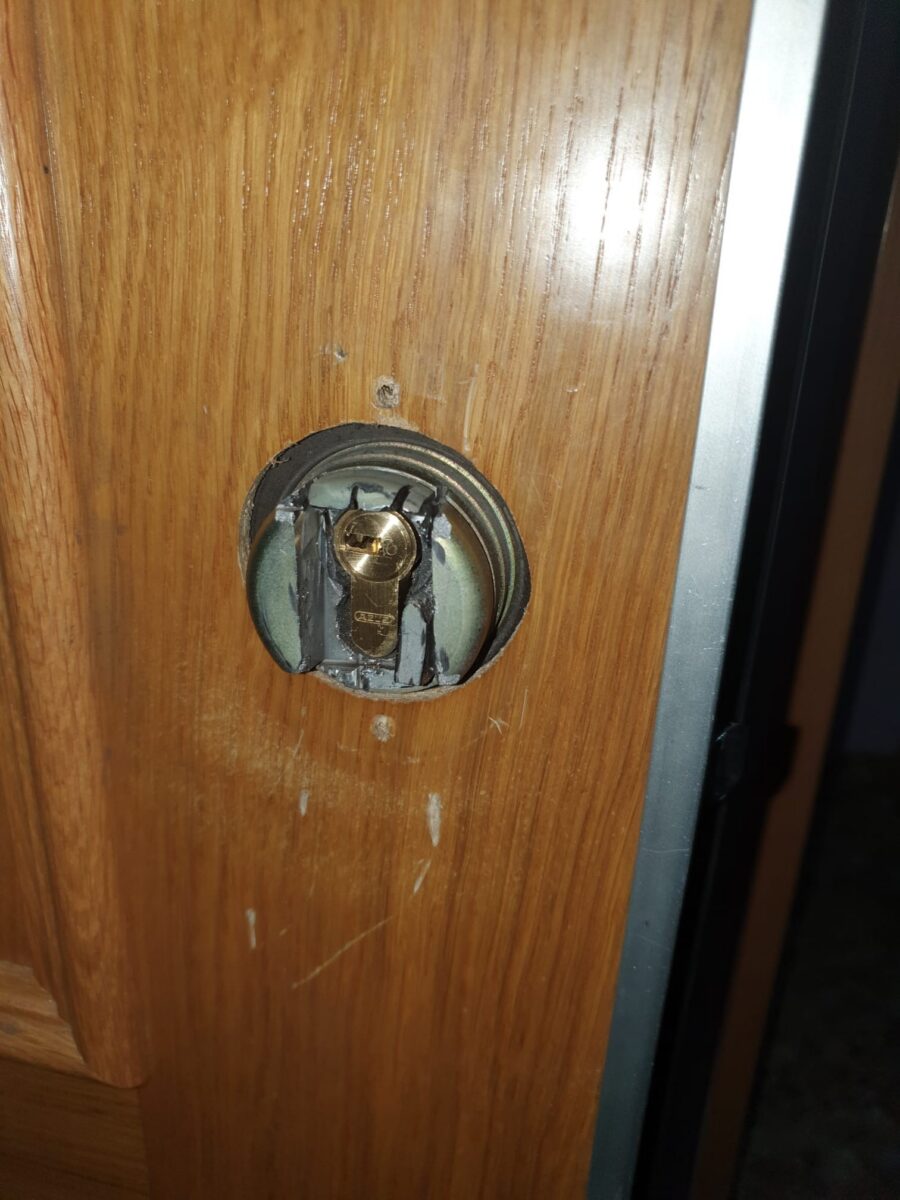 Apertura de puertas la Trinitat Vella